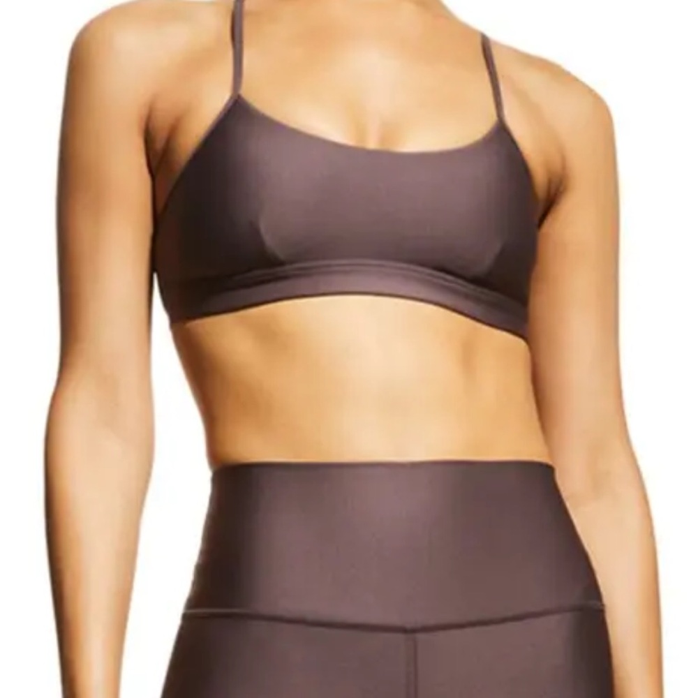 Alo Airlift Intrigue Sports Bra Ivory